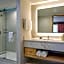 Hotel Zessa Orange County Airport, a DoubleTree by Hilton