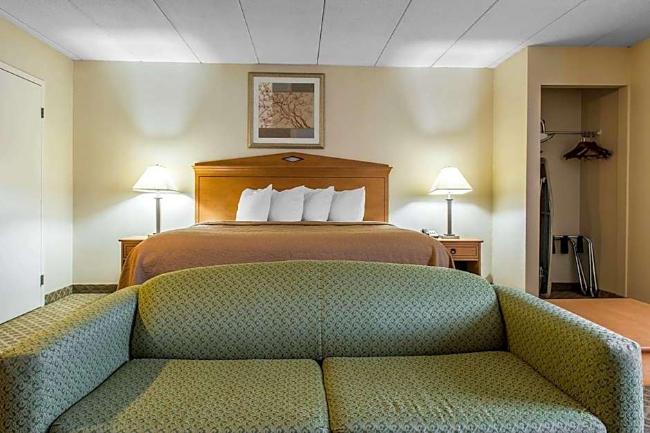 Quality Inn & Suites Fairview - Erie