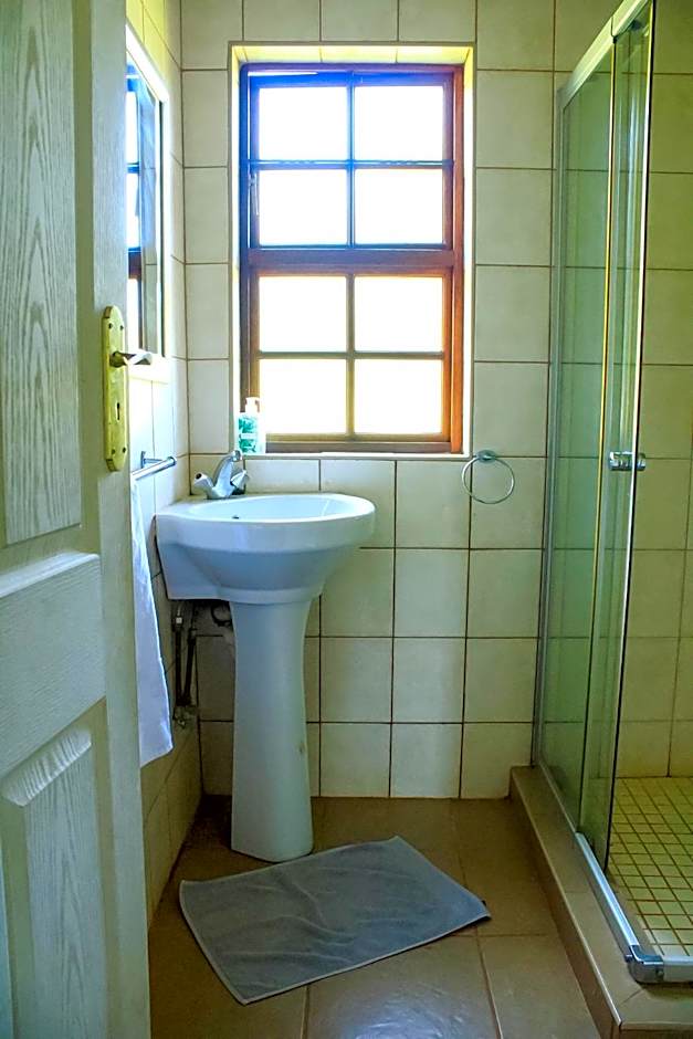 Harnham Mountain Lodge