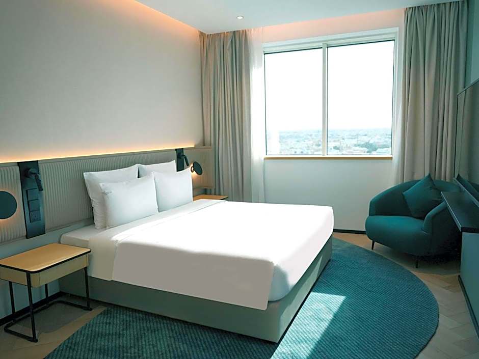 Photo 1 of 12 of Deluxe 1 Queen Bed