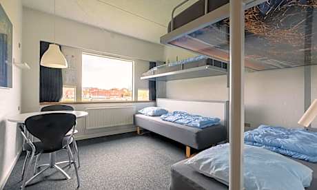 Triple Room with City View