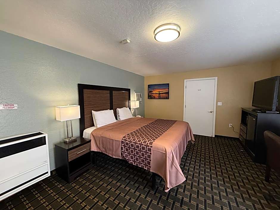 Pinewood Inn