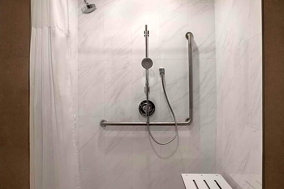 Hampton Inn By Hilton Winnipeg Downtown