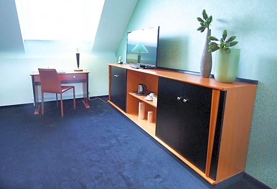 Ressmann`s Residence