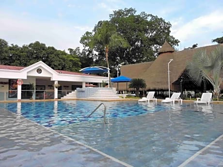 HOTEL VILLA VALERIA MELGAR