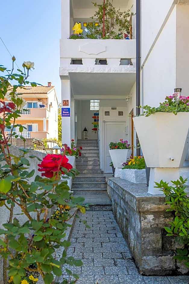 The Rooftop Apartment Punat