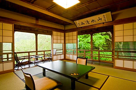 Crab and Kaiseki dinner - Breakfast and Dinner included Japanese-style Twin Room, Main building（No bathroom/Adult only）