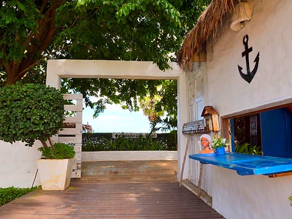 Hua Plee Lazy Beach Hotel