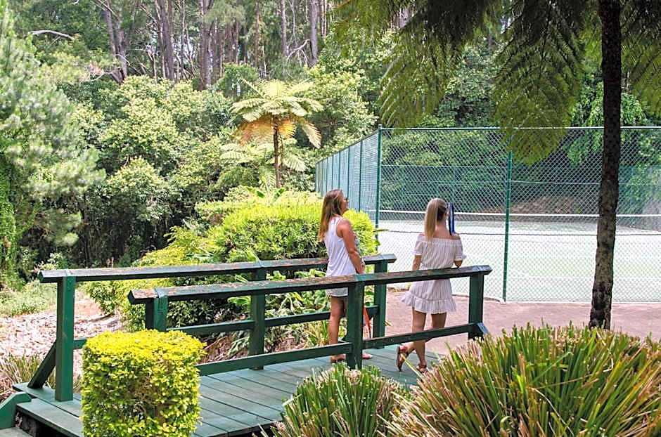 Montville Mountain Inn Resort