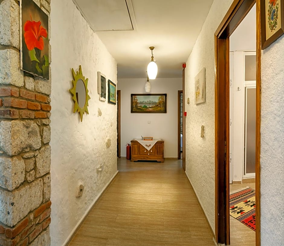 Flores Hotel Alaçatı