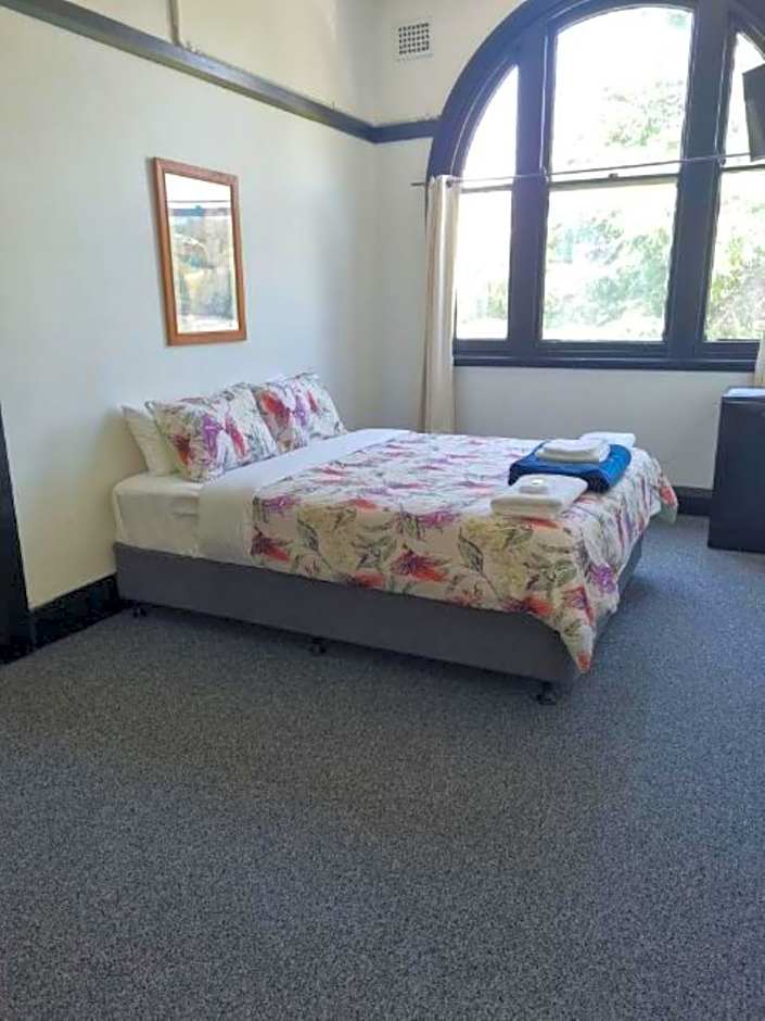 imperial hotel motel portland 2847