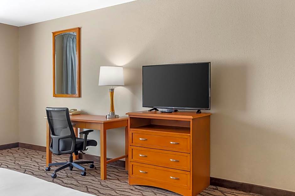 Comfort Inn & Suites Chesapeake