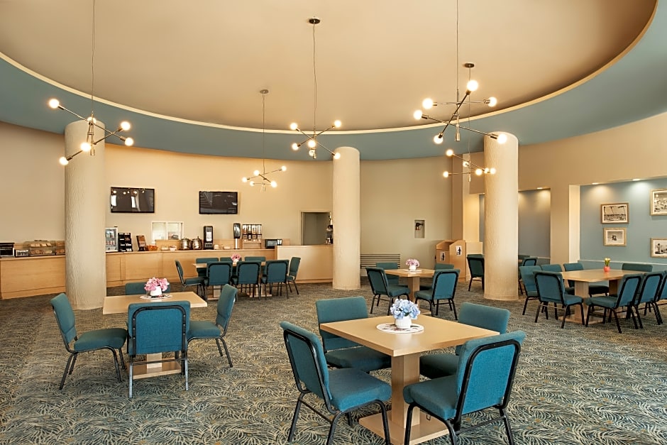 Sherry Frontenac Oceanfront