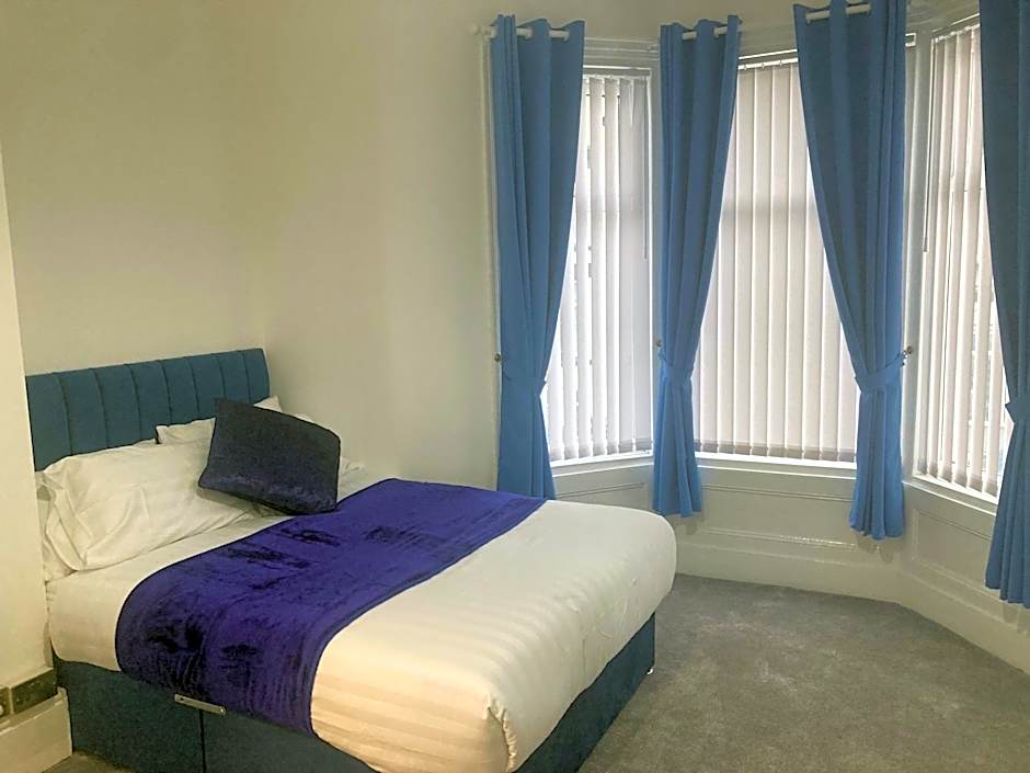 The New Apollo Hotel