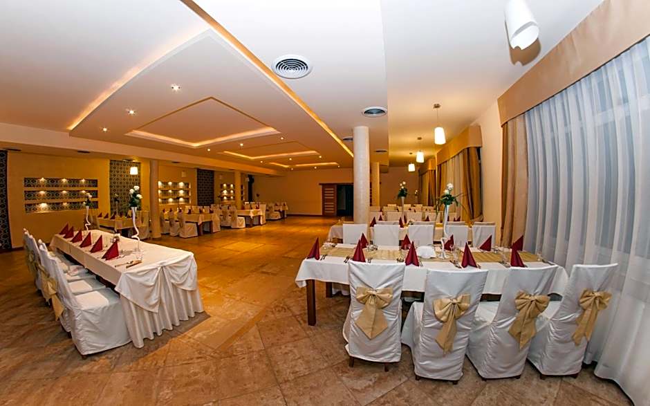 Hotel Marand