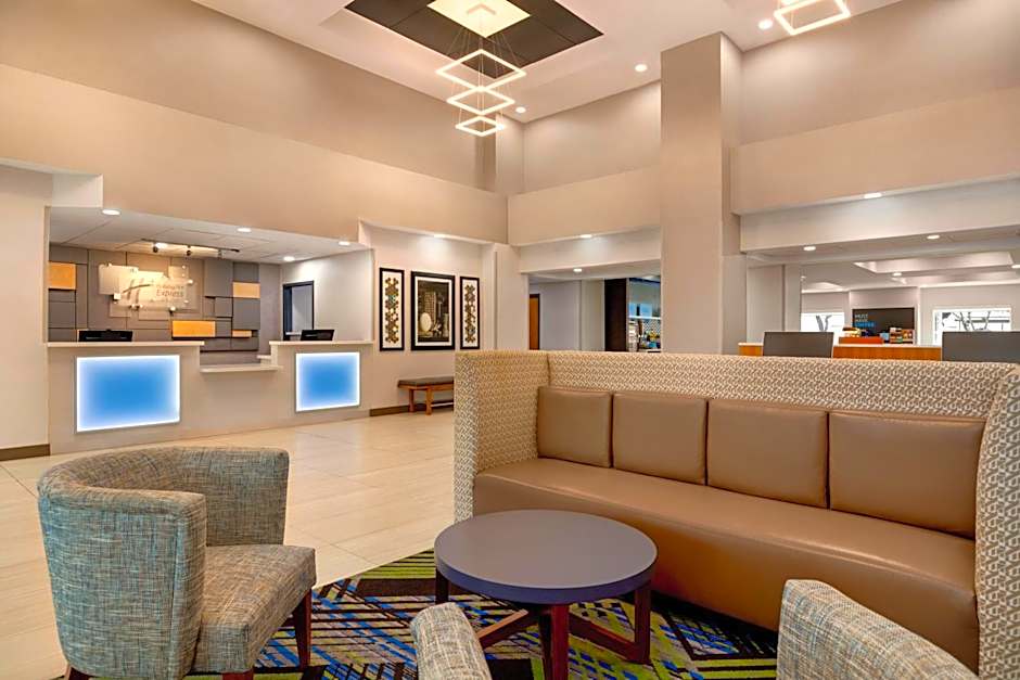Holiday Inn Express Hotel & Suites Pembroke Pines Sheridan Street By IHG