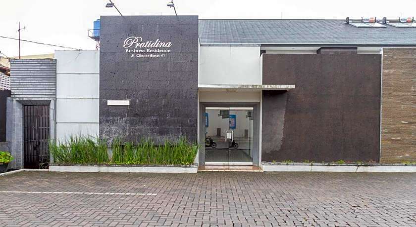 RedDoorz @ Cikutra 3