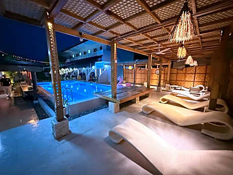 SIGNATURE CECILIA GARDEN RESORT 