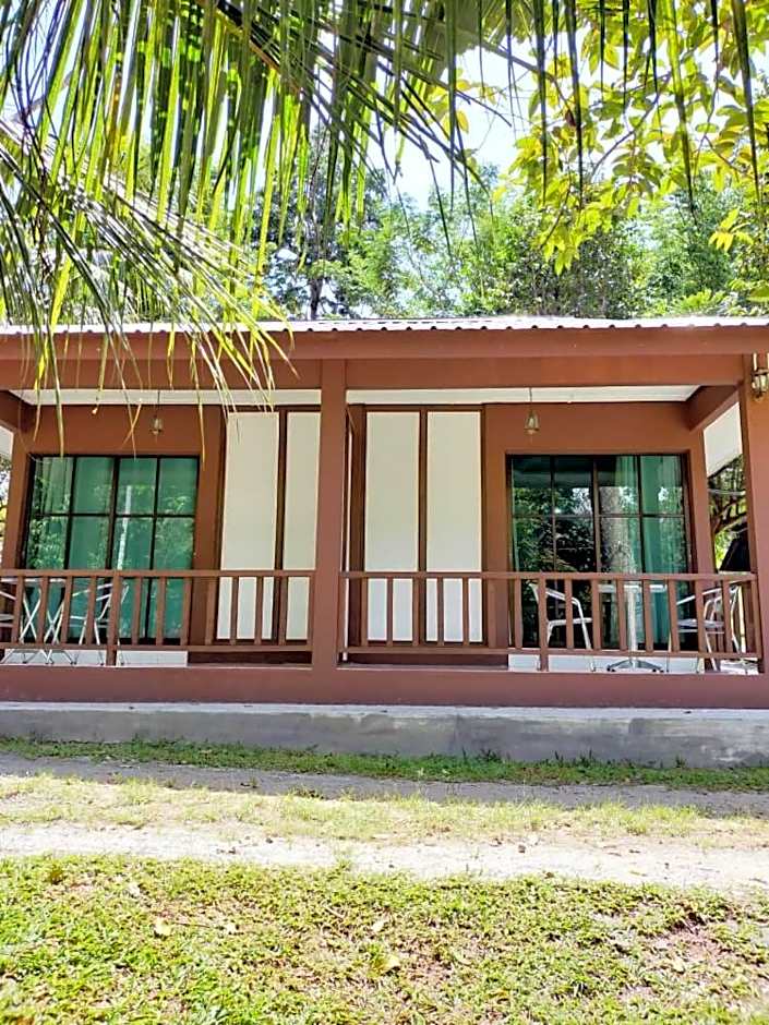 D'Impiana Riverview Chalet # Lenggong
