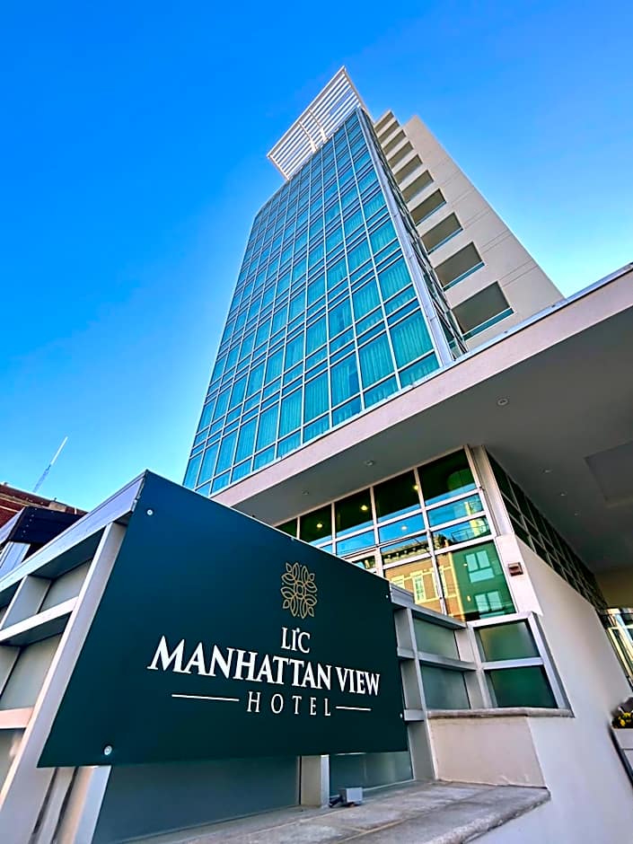 LIC Manhattan View Hotel