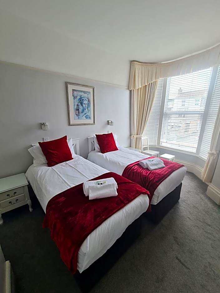 Clifton Villa - Southport