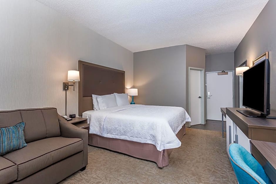 Hampton Inn Milwaukee Airport