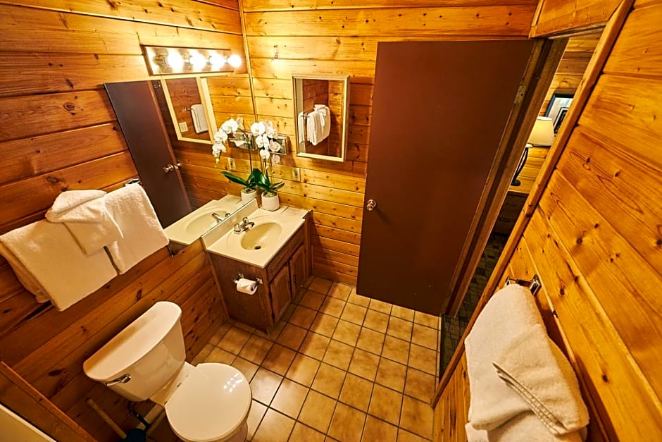 Castle Mountain Chalets