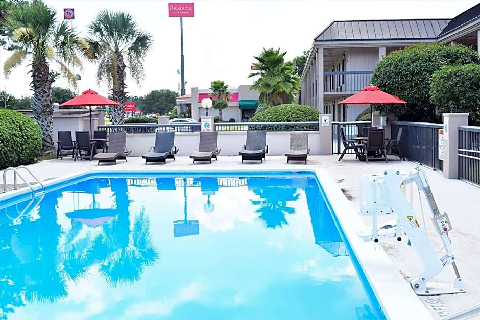 Ramada by Wyndham Savannah Gateway