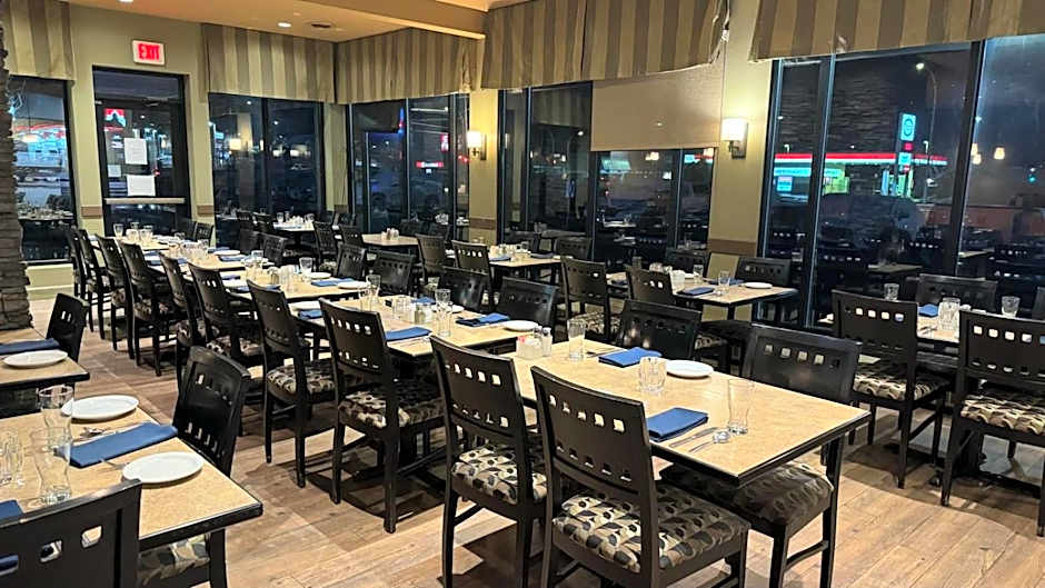 Divya Sutra Plaza and Conference Centre, Vernon