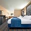 Super 8 by Wyndham Lindsay Olive Tree