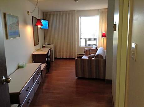 King Suite with Spa Bath