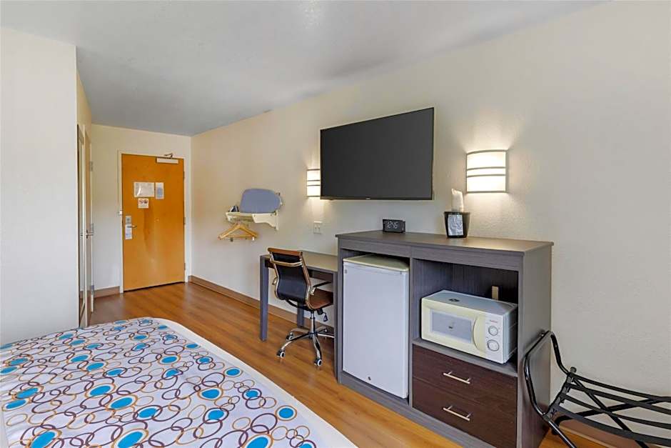 SureStay Plus Hotel by Best Western Niagara Falls East