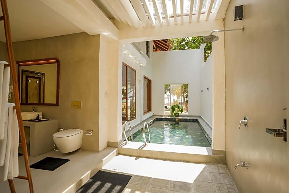 Hibiscus Beach Hotel