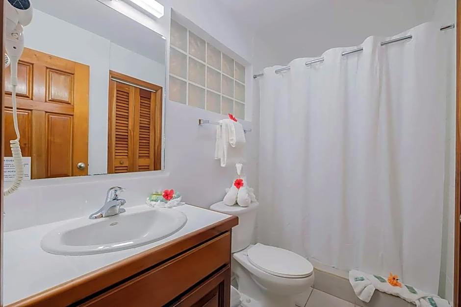 Best Western Grand Baymen Gardens