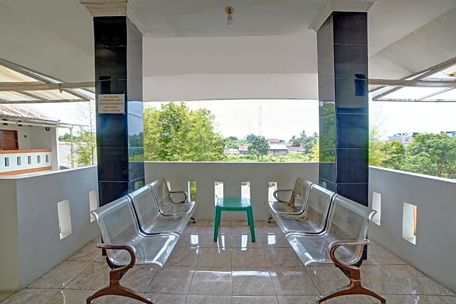 OYO 90751 Graha Sei Batugingging