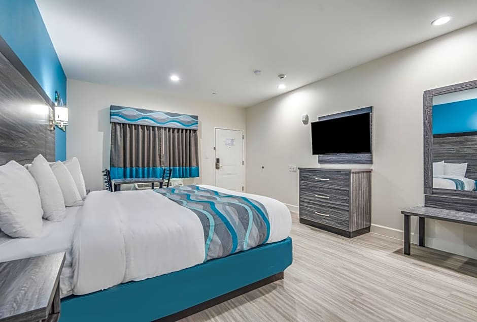 Americas Best Value Inn & Suites Houston at Hwy 6