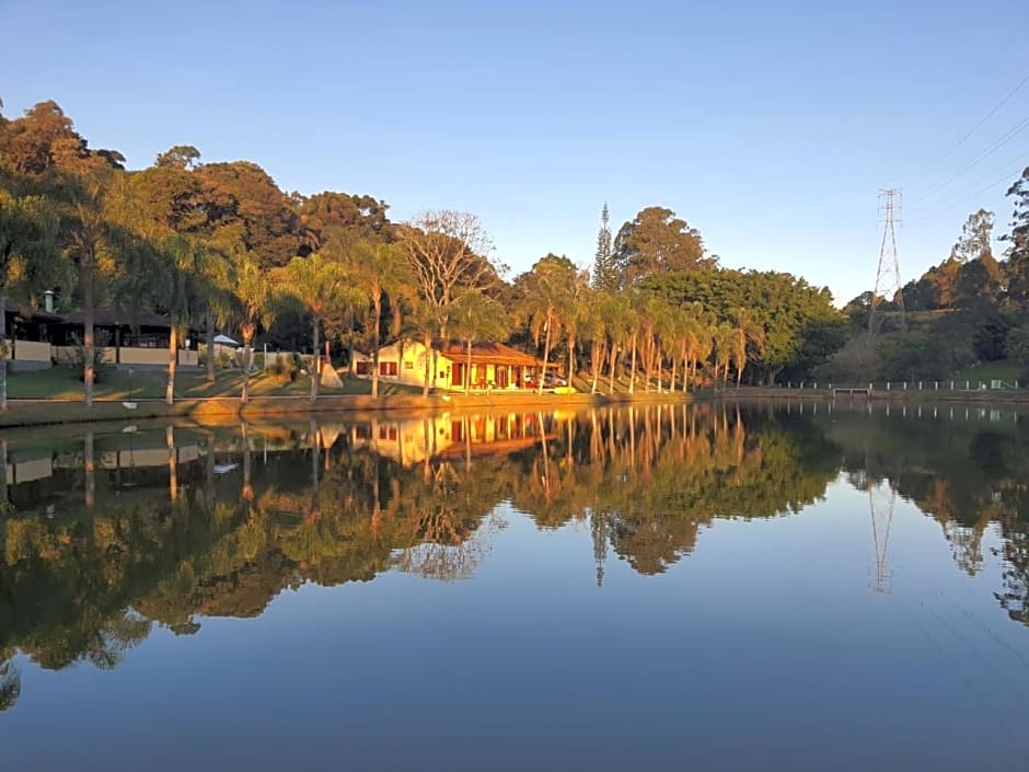 Chalés Sitio Dois Lagos - Amparo SP