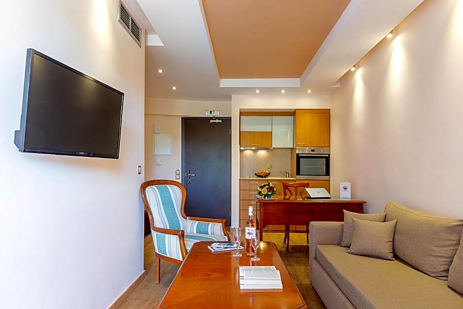 Oasis Hotel Apartments