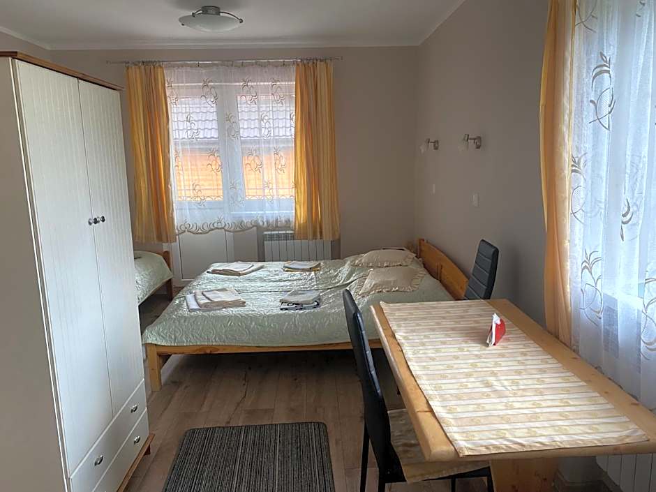 Wynajem Pokoi gościnnych Jaś i Małgosia