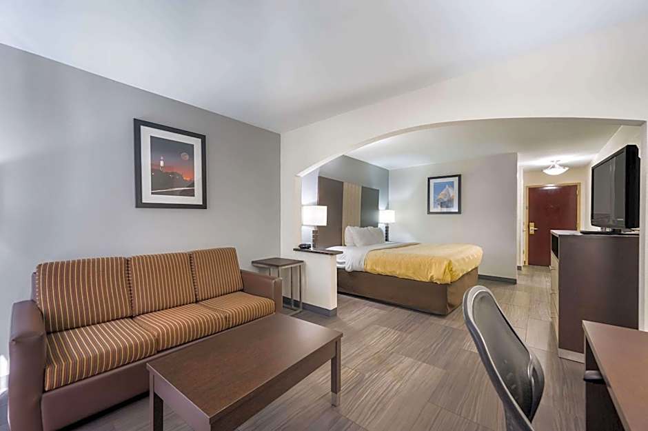 Quality Inn & Suites Huntsville Research Park Area