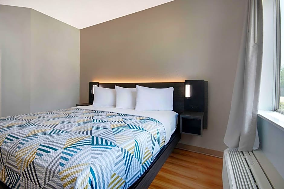Motel 6-San Antonio, TX - South