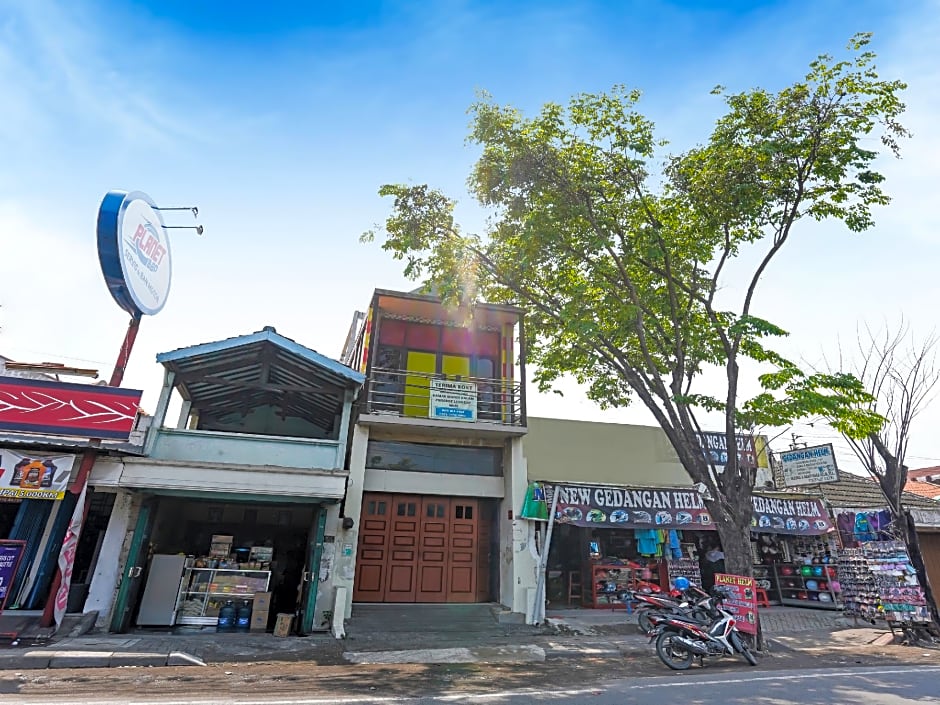 OYO Life 91856 Griya Gedangan Syariah