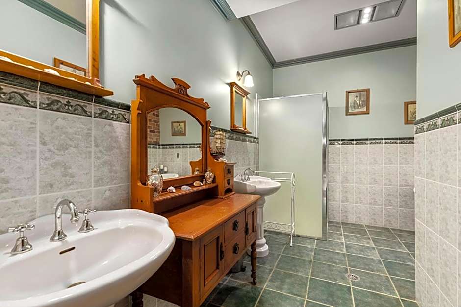 The Castle at Bonville