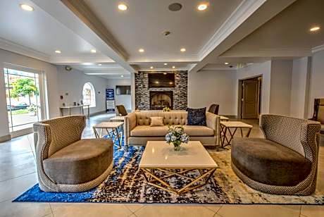 Best Western Plus Media Center Inn & Suites