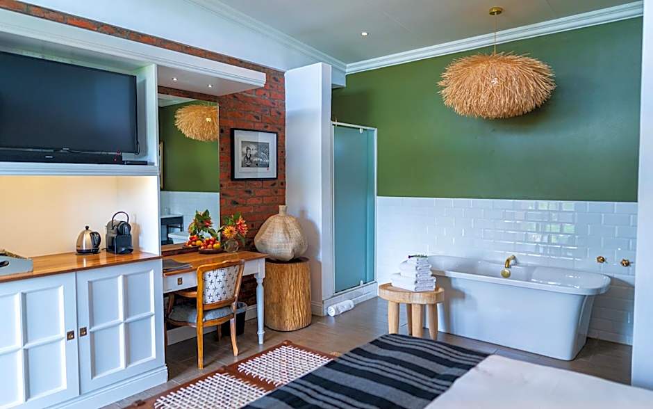 Liedjiesbos Urban Olive Farm Accommodation