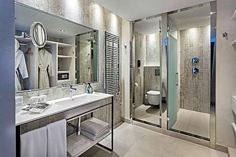 JUNIOR SUITE SUPERIOR