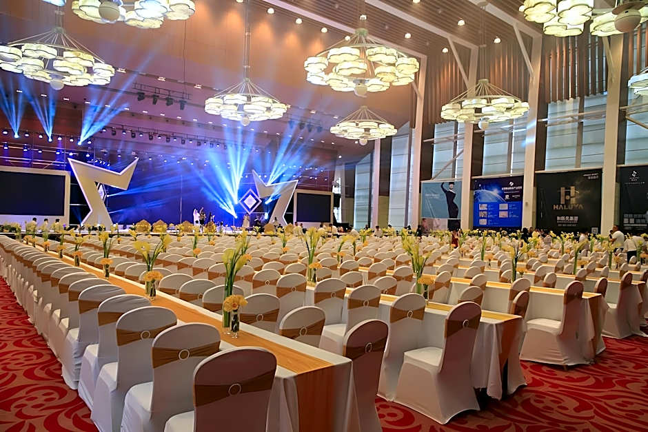 Baiyun Int'L Convention Centre Hotel