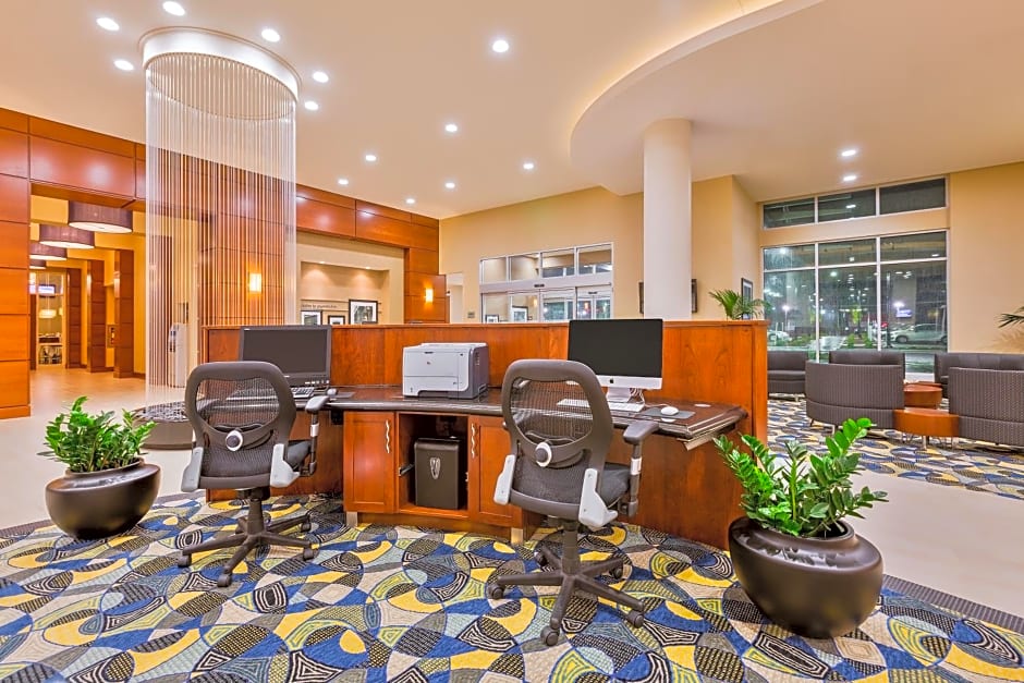 Hampton Inn & Suites Owensboro Downtown Waterfront