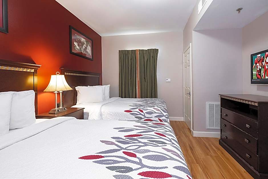 Red Roof Inn & Suites Wilson