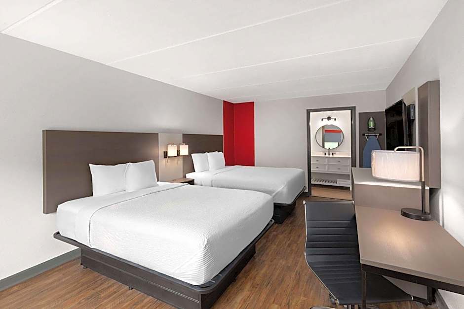 Ramada by Wyndham Bainbridge